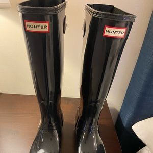 Black Hunter Rain Boots with Adjustable Craft Straps